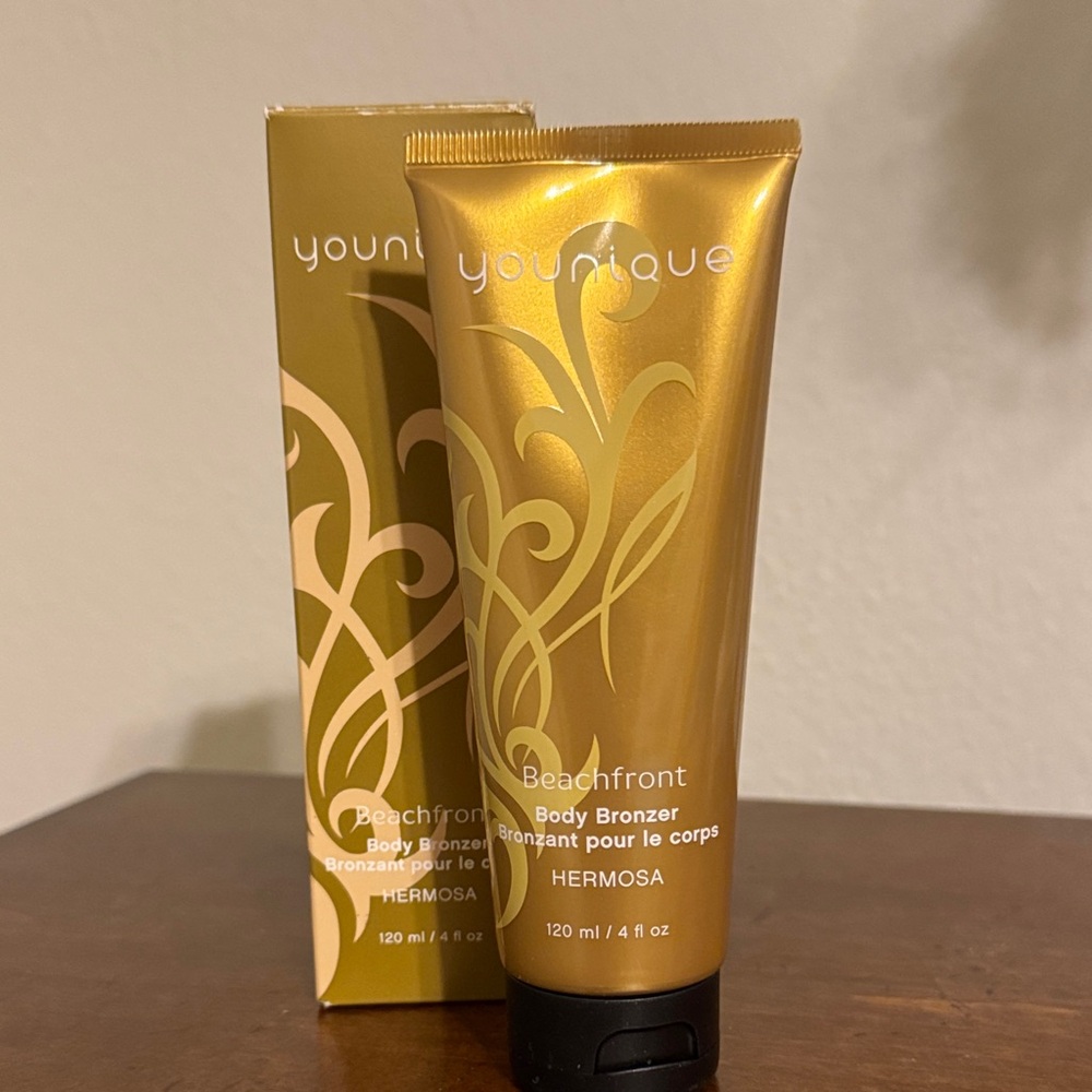 Beachfront Body Bronzer in Hermosa